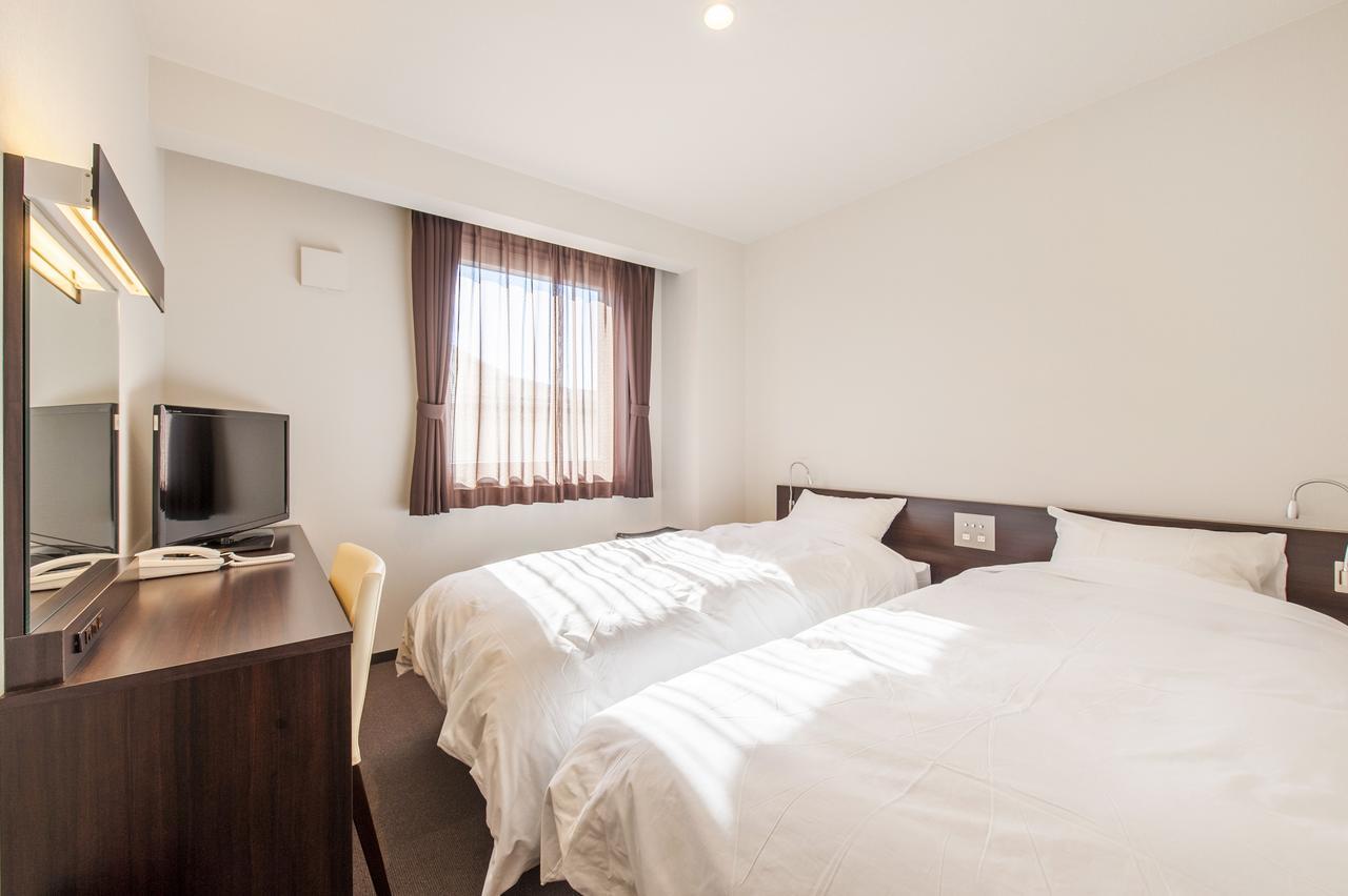 Hana Hotel Fukaya & Spa Bagian luar foto