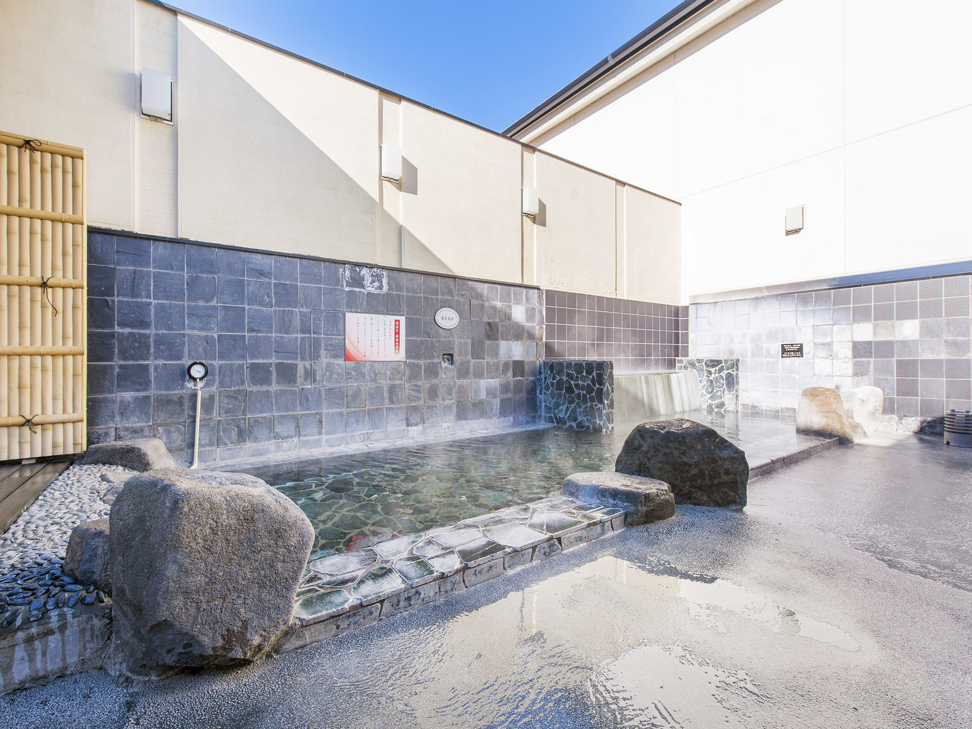 Hana Hotel Fukaya & Spa Bagian luar foto